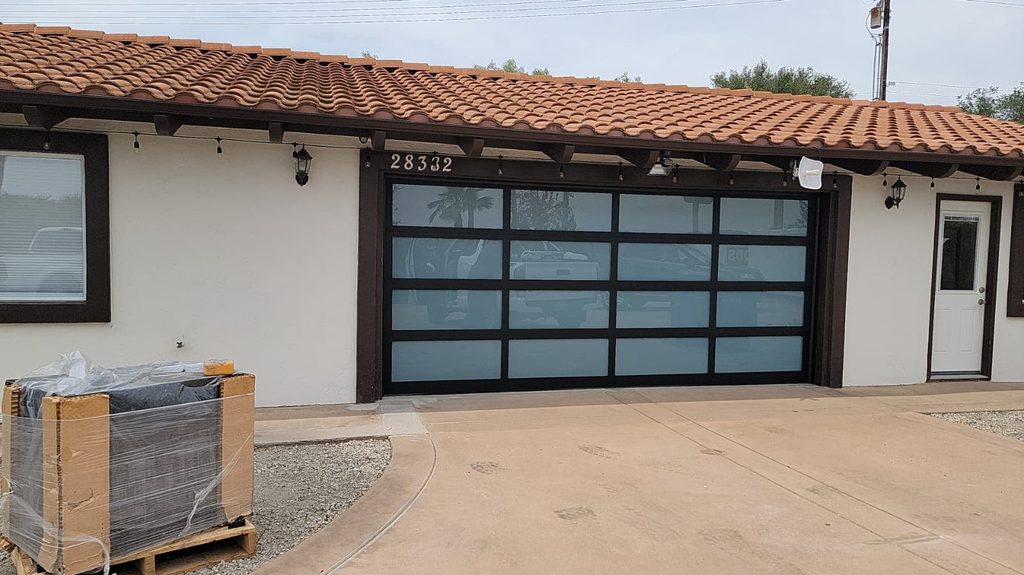Black-frame frosted-glass garage door, Hillcrest