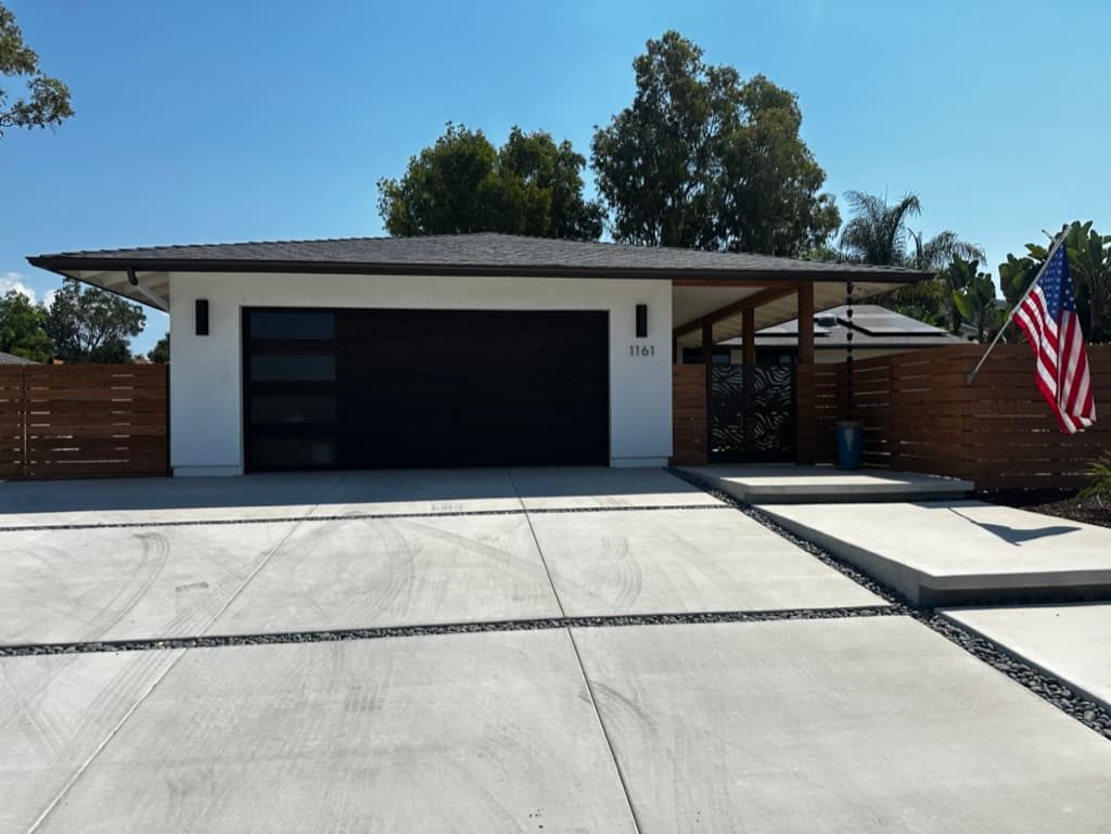 White full-view garage door on a farmhouse, Santee